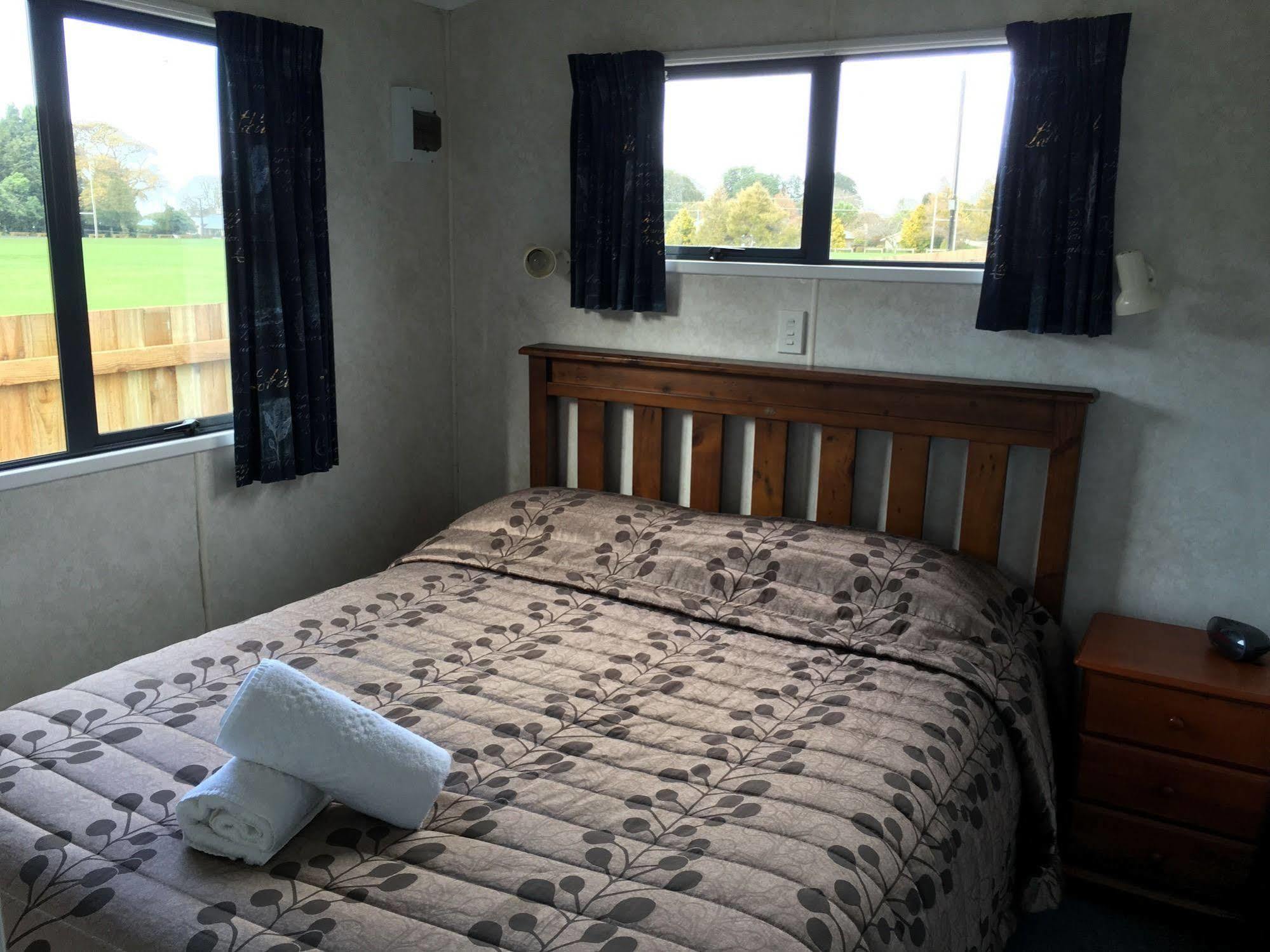 Stratford Motel & Holiday Park Exterior foto